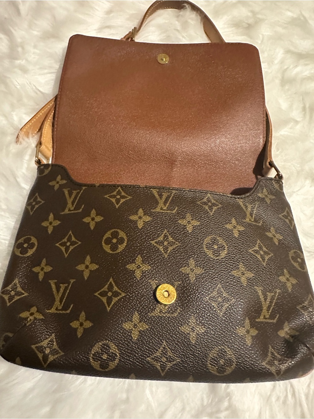 Authentic Louis Vuitton Musette Tango Monogram Shoulder Bag + COA - Picture 10 of 15